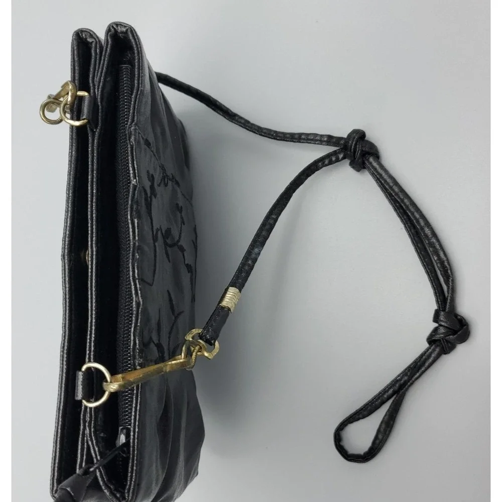 Pacific Connections 80sCrossbody Purse Clutch Leather Embroidered Scallop Ruched